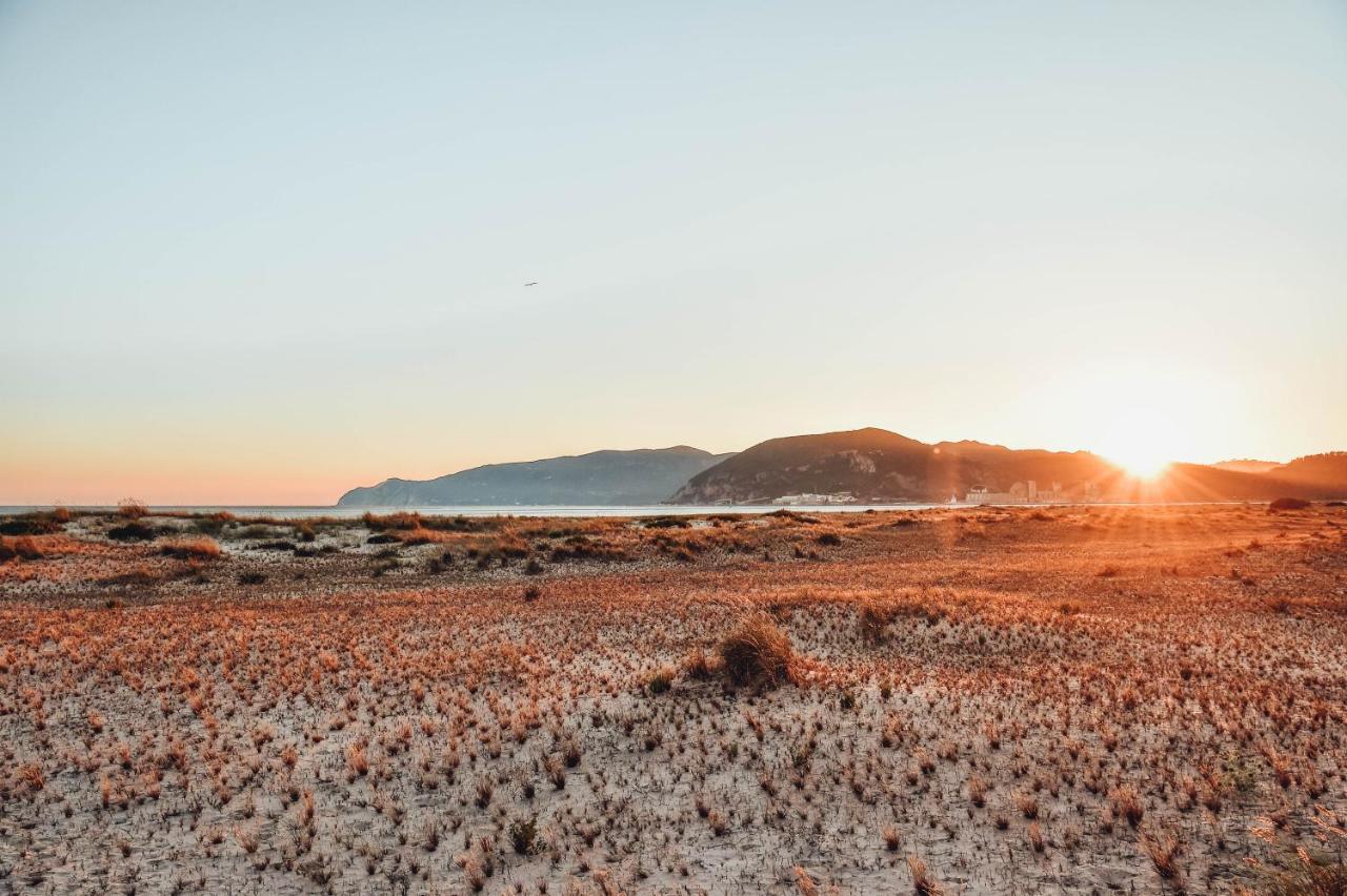 The Editory By The Sea Troia Comporta Hotel Екстер'єр фото Sunset at the beach