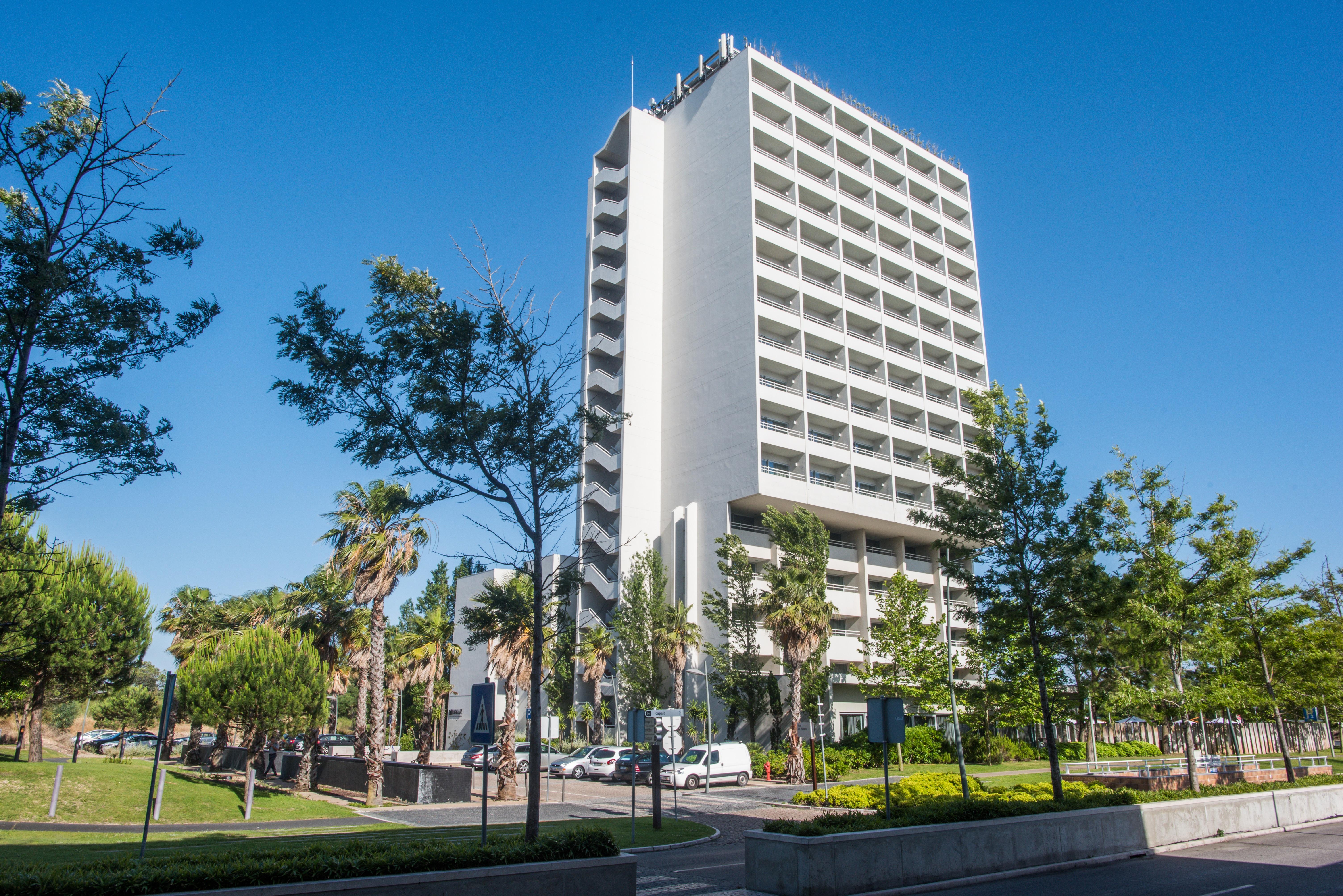 The Editory By The Sea Troia Comporta Hotel Екстер'єр фото The 12-storey residential building