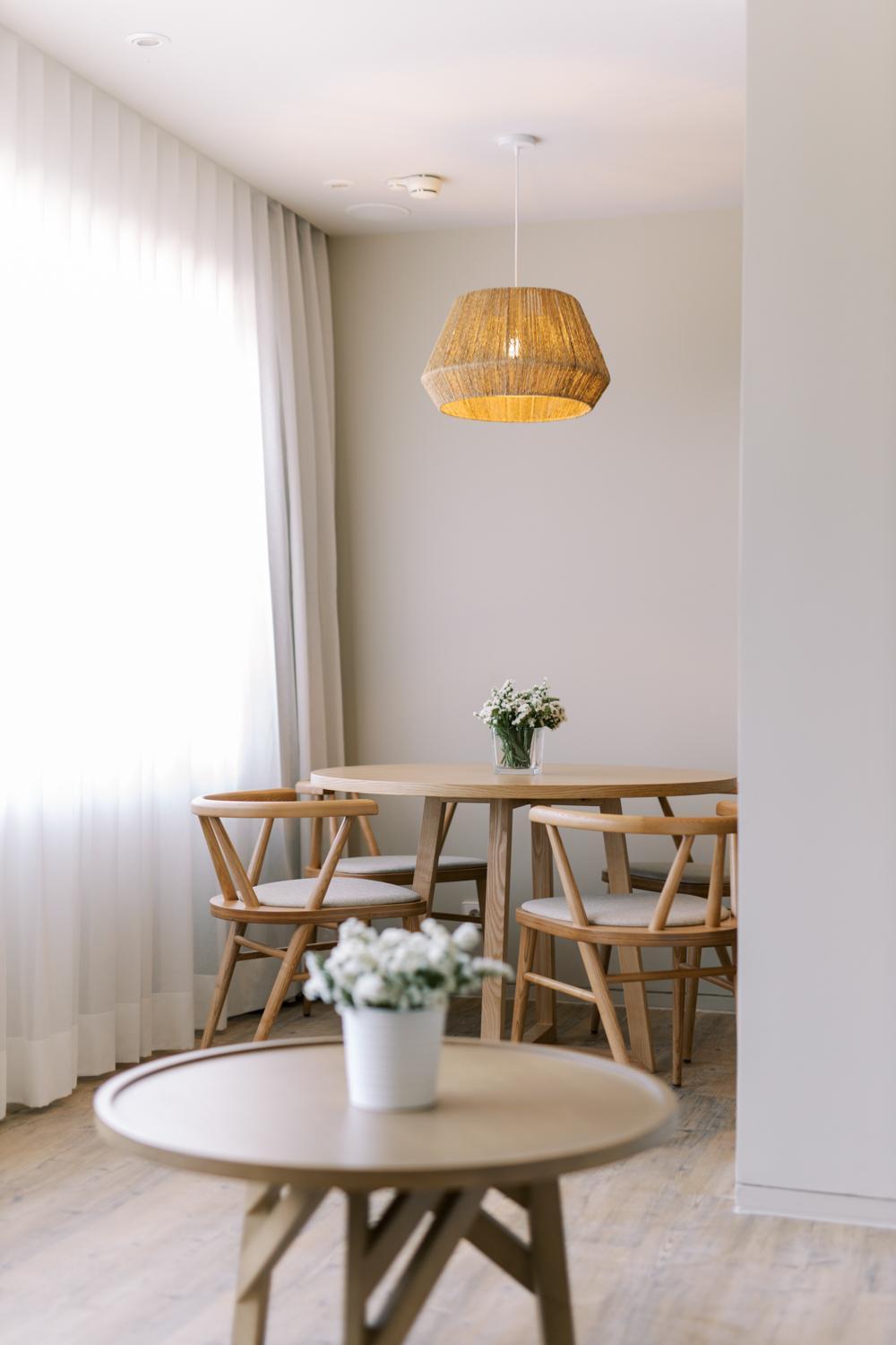 The Editory By The Sea Troia Comporta Hotel Номер фото A dining room